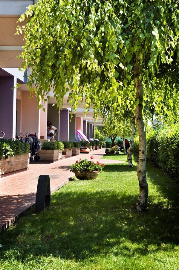 Residence Mediterraneo San Benedetto del Tronto Kültér fotó